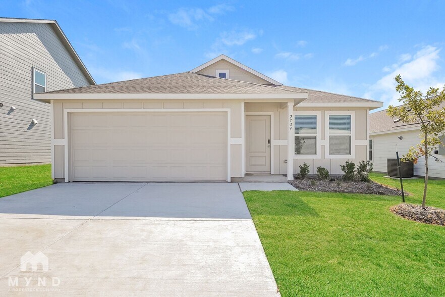 Primary Photo - 2729 Mistwood Dr