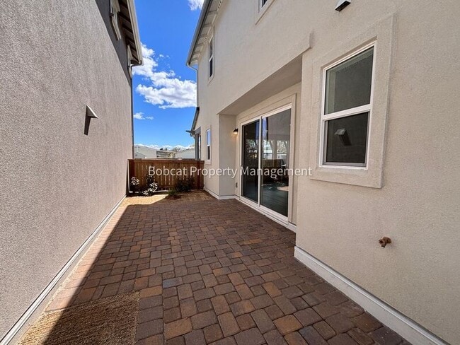 Building Photo - 1150 Little Ln