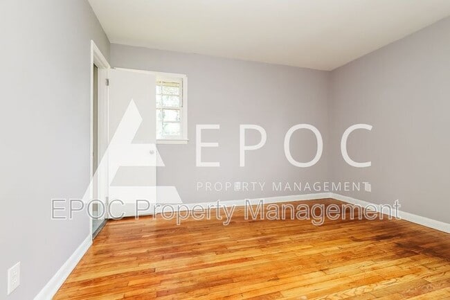 Building Photo - 204 Cassell St