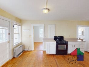 Building Photo - 6 Bolster Rd