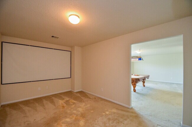 Building Photo - 12506 Greencanyon Dr