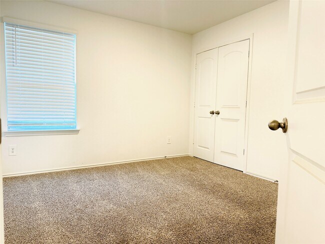 Building Photo - 6059 Canyon Dawn Dr
