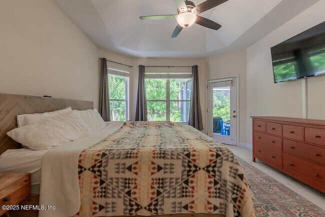 Building Photo - 8543 Glenbury Ct N