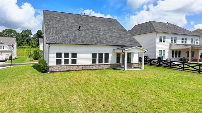 Building Photo - 3695 Andover St