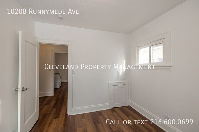 Building Photo - 10208 Runnymede Ave