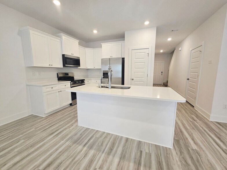 Building Photo - 264 Salt Creek Lane