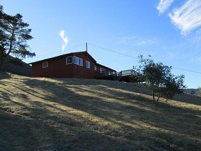 Building Photo - 65 E Carmel Valley Rd