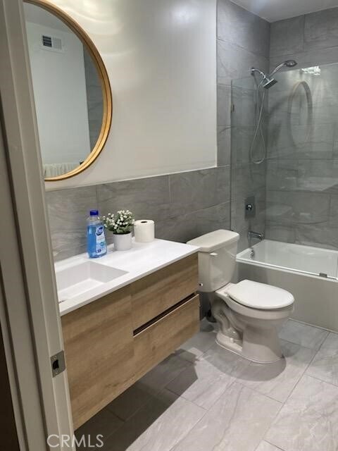 Building Photo - 48828 Desert Flower Dr