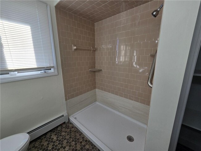 Building Photo - 96 Edgeworth Ave