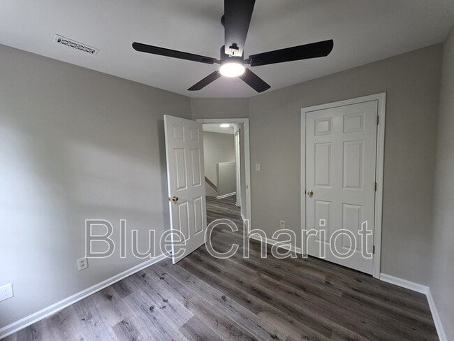 Building Photo - 704 Brye St