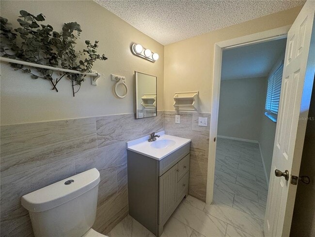 Building Photo - 7500 Beckers Ln