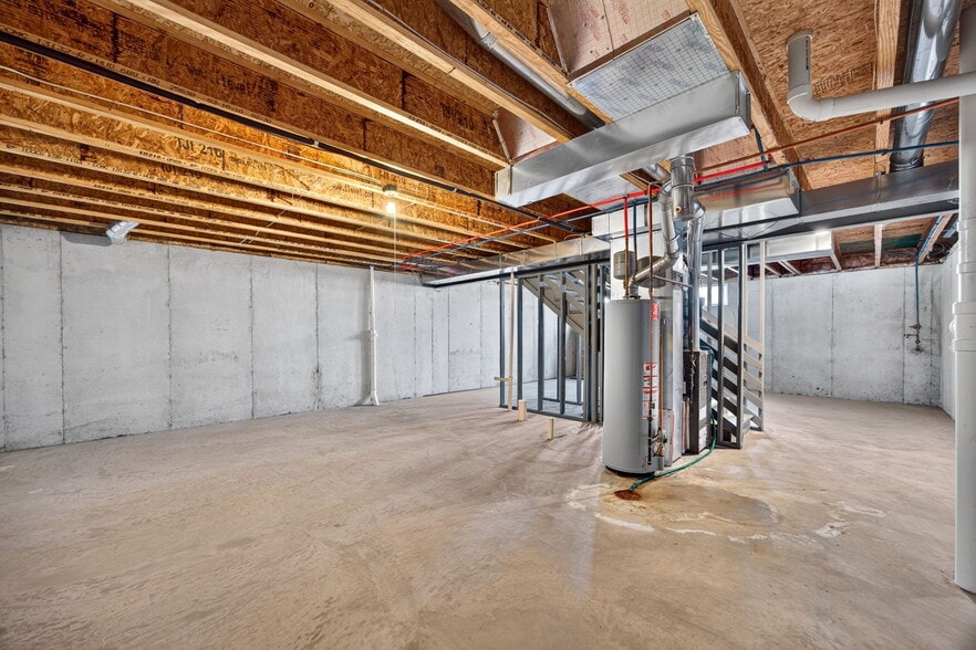 Building Photo - 330 Wabash Woods Way