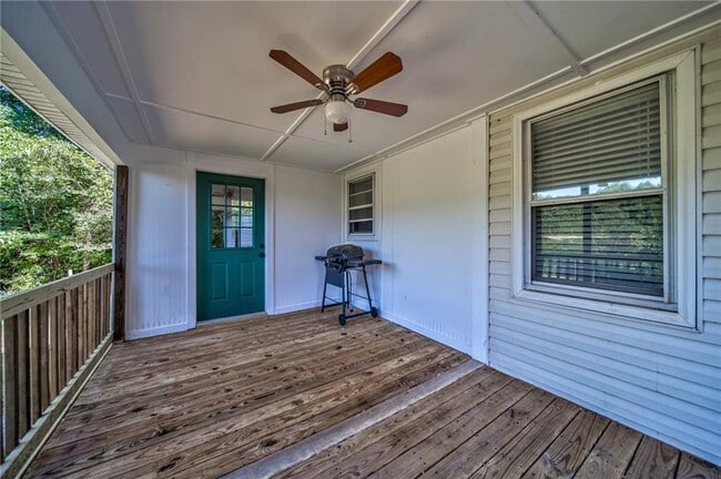 Building Photo - 216 Cedar Valley Ct