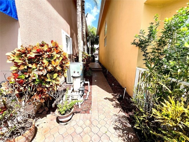 Building Photo - 14730 SW 132nd Ct