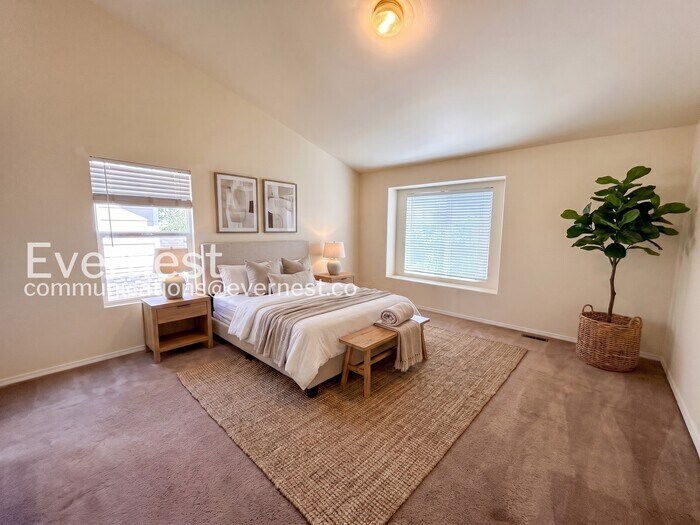 Building Photo - 7324 Edgebrook Dr