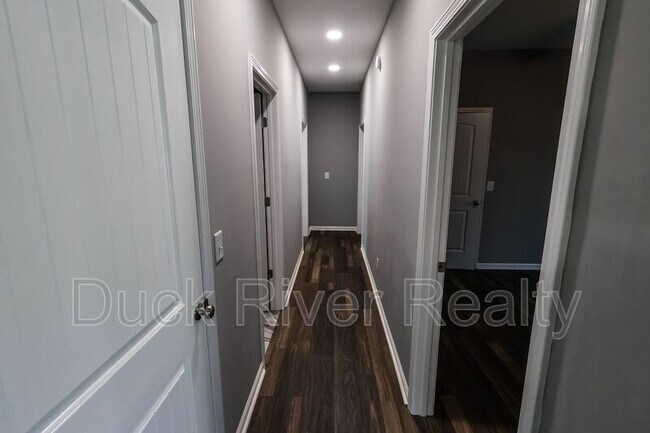 Building Photo - 130 Westover Dr