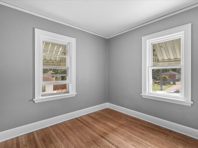 Building Photo - 1111 20th St