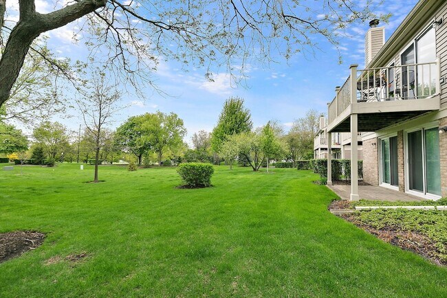 Building Photo - 2838 Meadow Ln