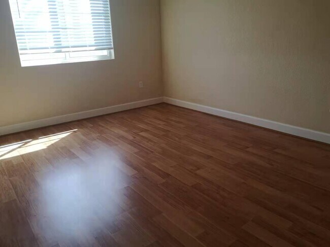 Building Photo - 1660 Renaissance Commons Blvd