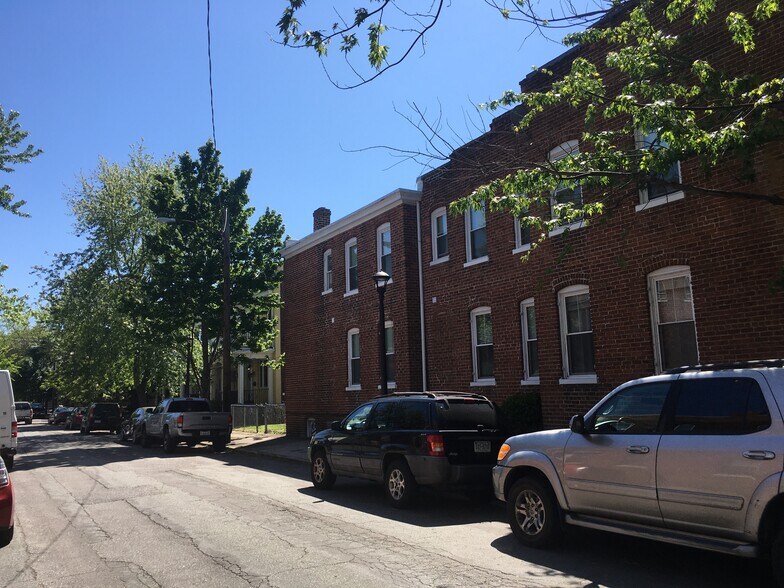 Building Photo - 2701 Floyd Ave