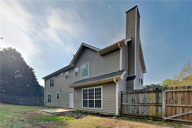 Building Photo - 1570 Rose Pointe Dr