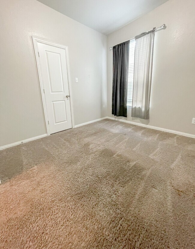 Building Photo - 21130 American Yellowwood Pl