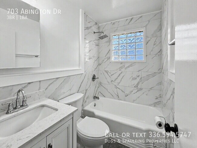 Building Photo - 703 Abington Dr