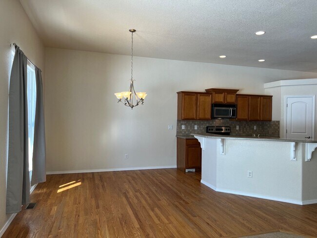 Building Photo - Very Nice 4-Bdrm Rancher in Meridian Ranch