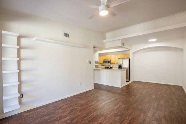 Building Photo - Condo in Desirable Mirabella Community