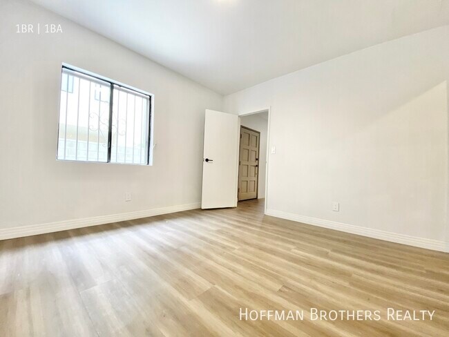 Building Photo - 1240 Bronson Ave