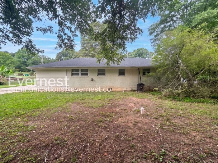 Building Photo - 4402 Davana Dr
