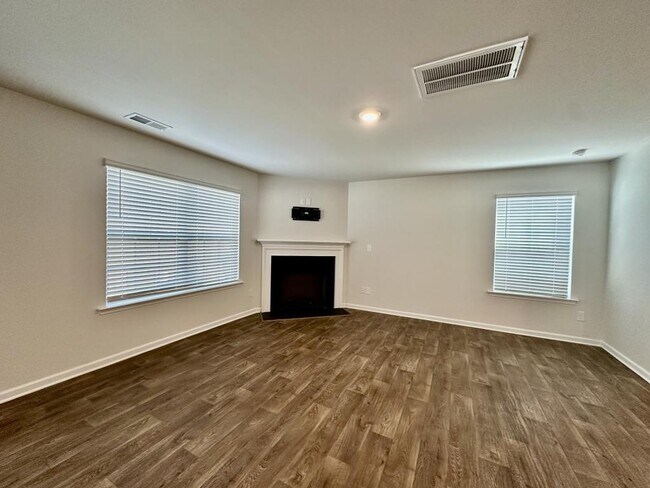 Building Photo - 1339 Mifflin Ln