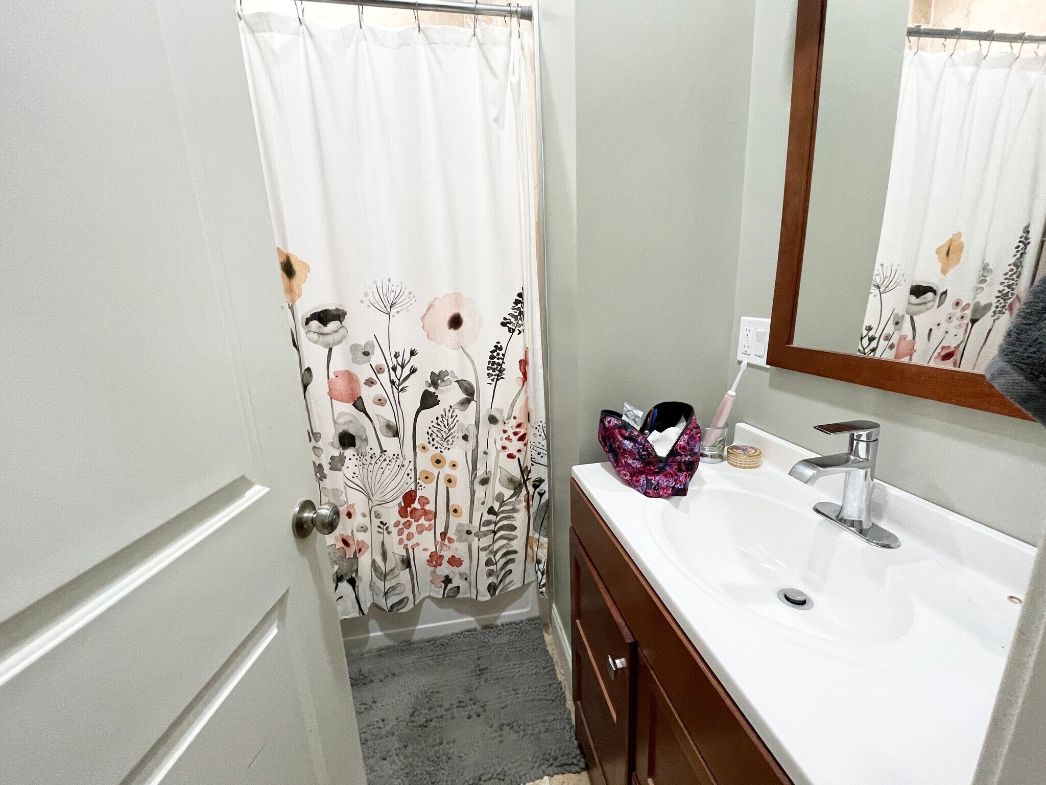 Building Photo - 225 W 3rd St