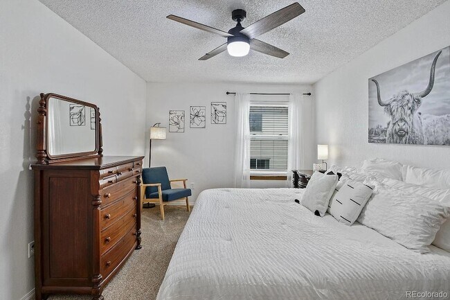 Building Photo - 6457 McNichols Ct