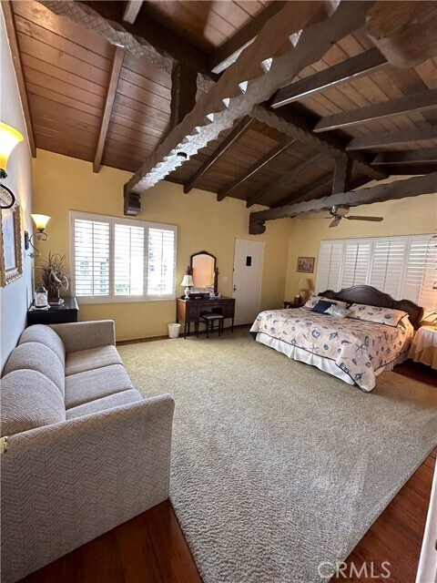 Building Photo - 332 Encino Ln