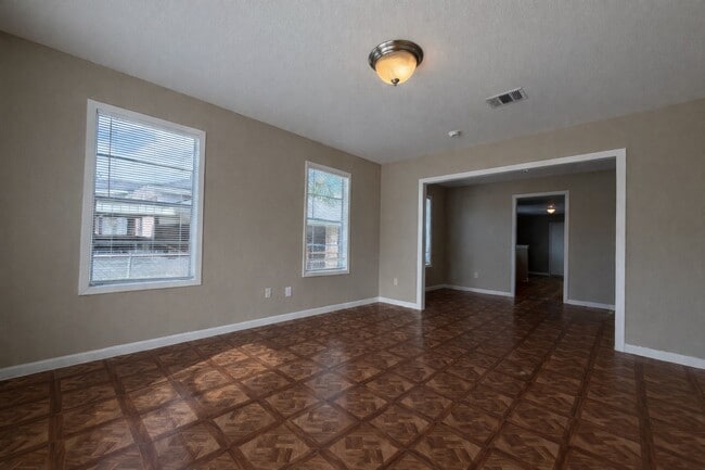 Building Photo - 3406 Milbrad St