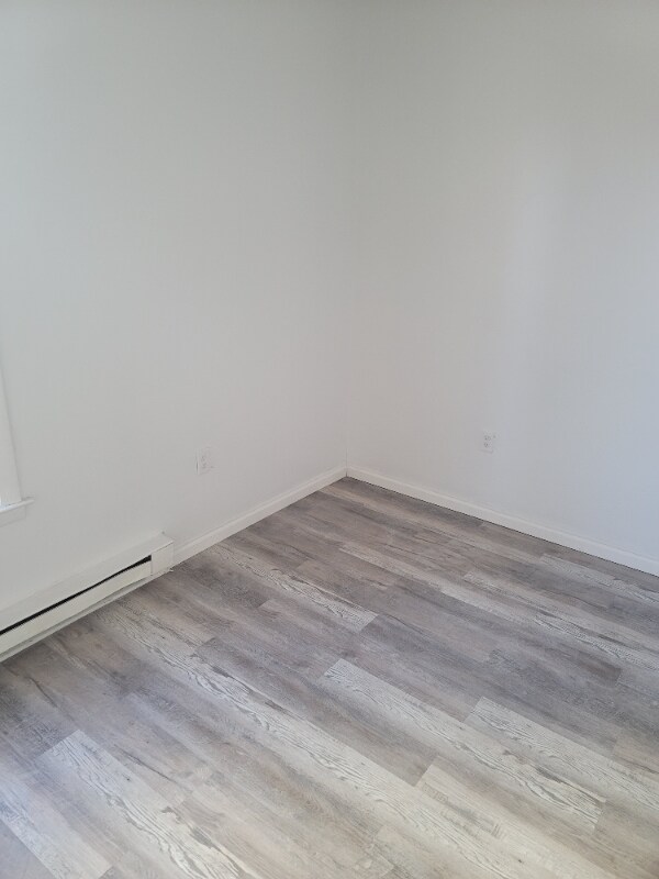 Building Photo - 92 Twiss St