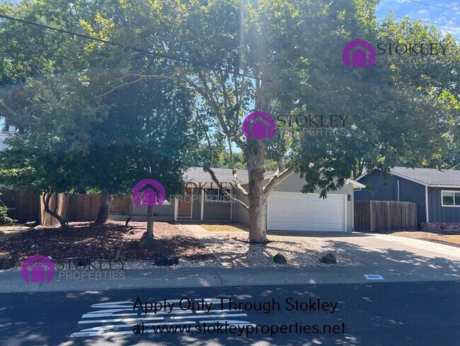 Building Photo - 1003 Santa Cruz Dr