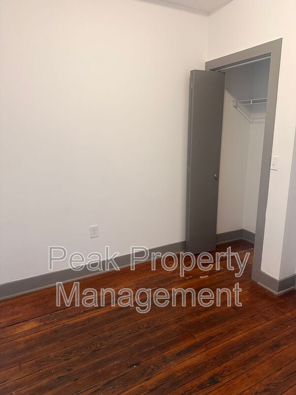 Building Photo - 1204 Hull Street Rd