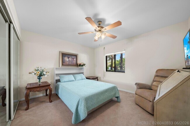 Building Photo - 601 Seafarer Cir