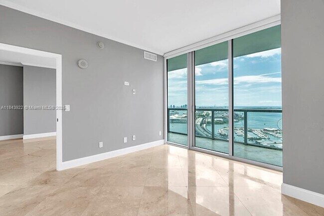 Building Photo - 888 Biscayne Blvd