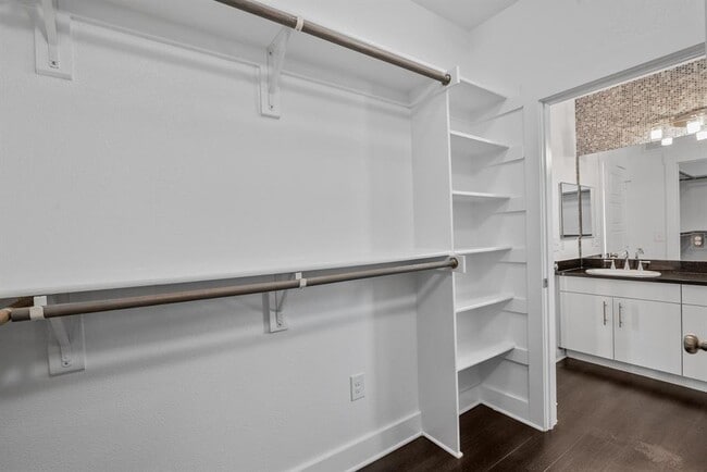 Building Photo - 366 FM 1488