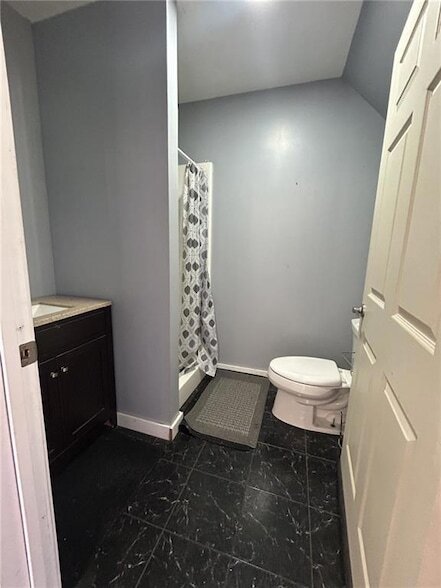 Building Photo - 41 Mason St