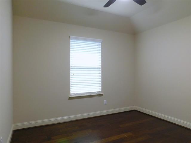 Building Photo - 1704 Serra Dr