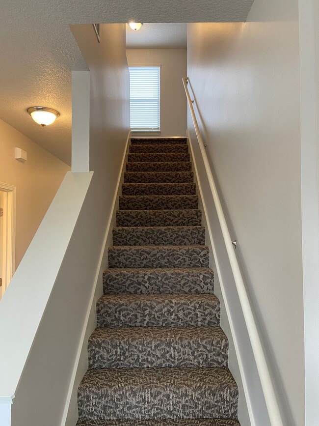 Building Photo - *Pre-leasing* | Three Bedroom | Two Bath H...