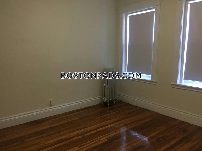Building Photo - 1350 Commonwealth Ave