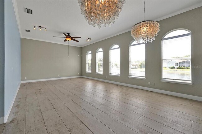 Building Photo - 231 Lakay Pl