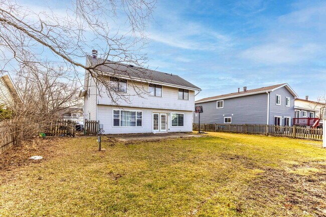 Building Photo - 1261 Hialeah Ln