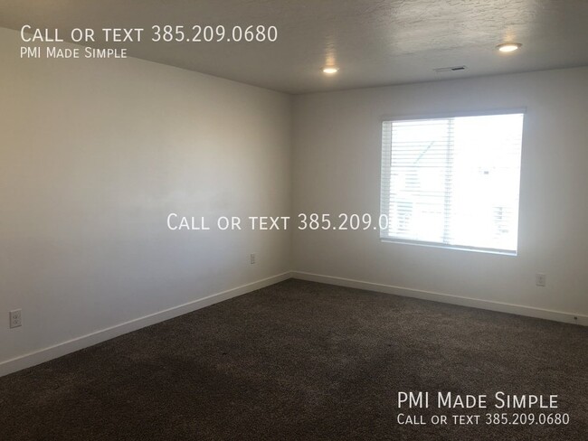 Building Photo - Coming Soon! Spacious 3-Bedroom Townhome i...