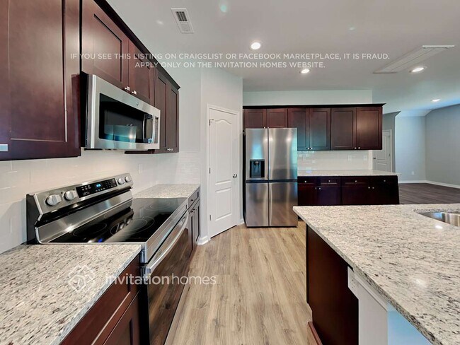 Building Photo - 9907 Paper Tree Rd